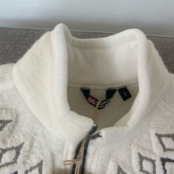 COPY - 66 degrees north Kaldi wool zip up sweater NWT - Picture 3 of 3